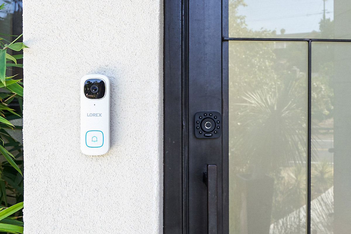 Lorex 2K Wi-Fi Video Doorbell 32GB (White, Single) - Open Box