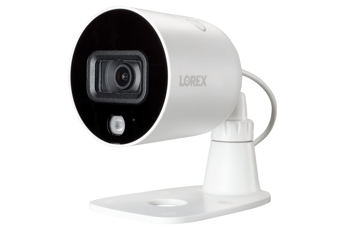 Lorex 1080p Spotlight Outdoor Wi-Fi Security Camera (32GB) - Open Box