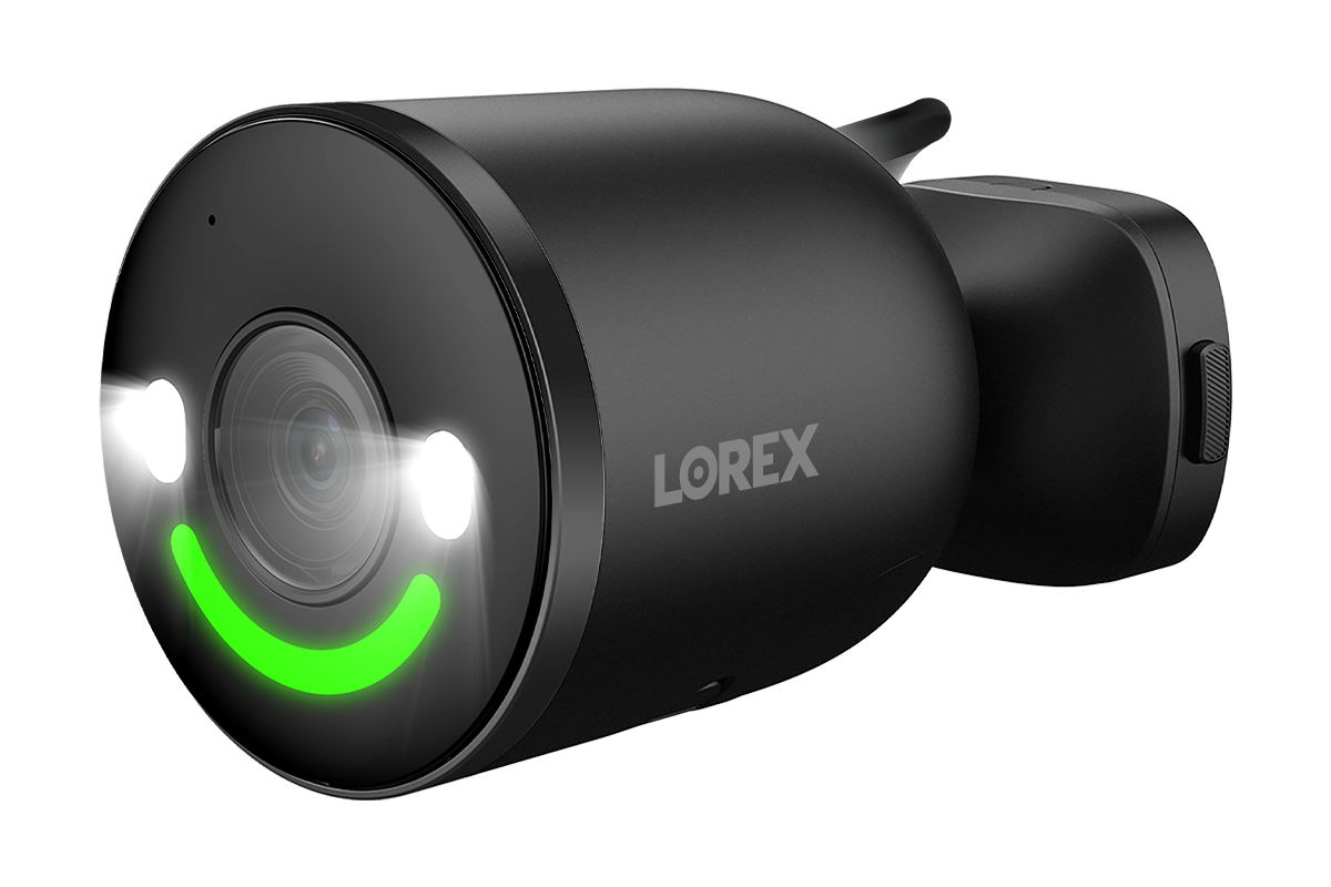 Lorex 4K Spotlight Indoor/Outdoor Wi-Fi 6 Security Camera with Smart Security Lighting - Single / Black