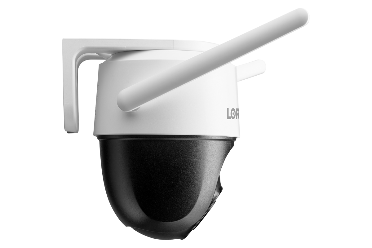 Lorex 2K Pan-Tilt Outdoor Wi-Fi Security Camera (32GB) - Open Box