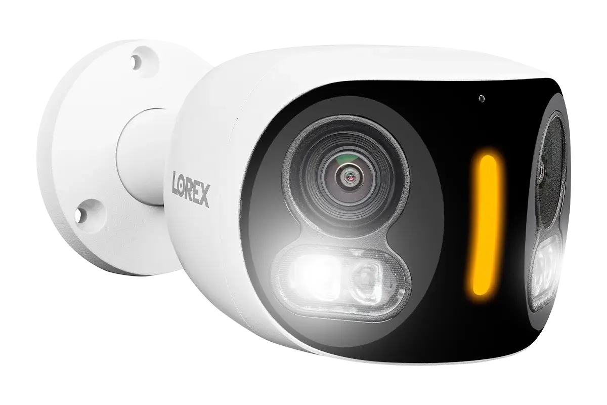 Lorex 4K Dual-Lens Wi-Fi Security Camera with Smart Security Lighting - Open Box