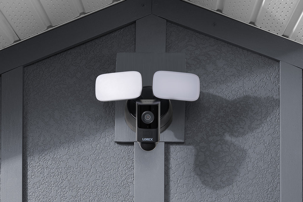 Lorex 2K Wi-Fi Floodlight Security Camera (32GB)