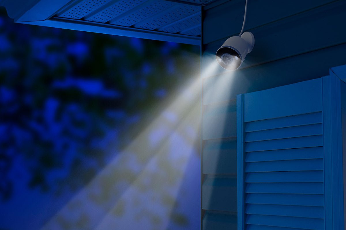 Smart Indoor/Outdoor 2K Wi-Fi Camera 2-pack with Smart Deterrence and Color Night Vision - Lorex Corporation